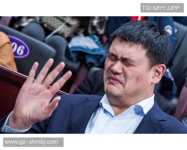 姚明遭舔事件引发热议网友热议明星与球迷之间的互动界限