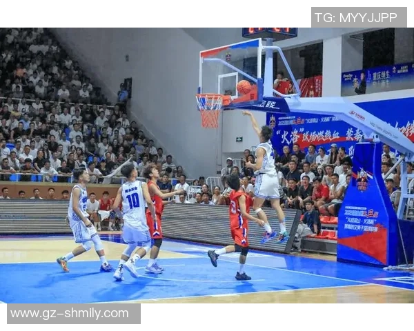 卡塔尔姚明带领球队夺冠展现中国篮球新辉煌与国际舞台的精彩对决