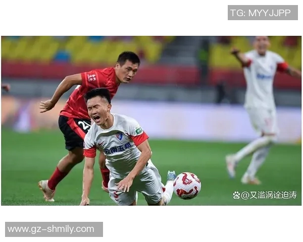 南京足球明星唐淼的成长之路与职业生涯的辉煌成就探秘 南京足球明星唐淼的成长之路与职业生涯的辉煌成就探秘