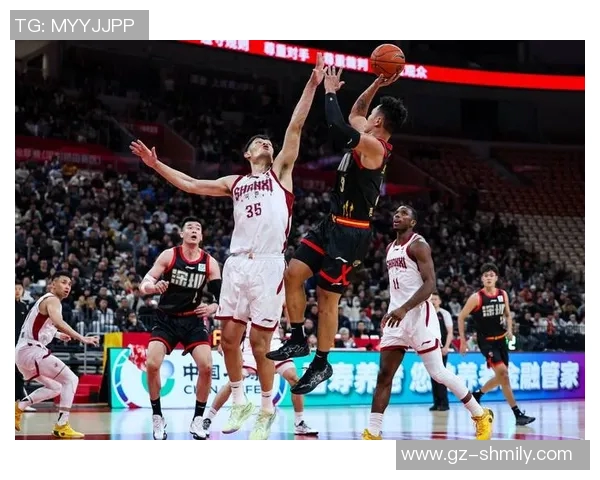 CBA精彩对决回放山东队与深圳队的巅峰对决全程回顾